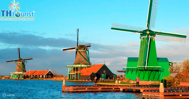 AMSTERDAM – ZAANSE SCHANS – BRUSSEL - LILLE