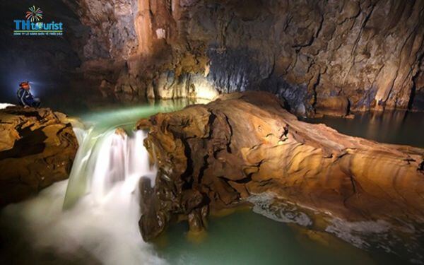 Hang tối việt nam