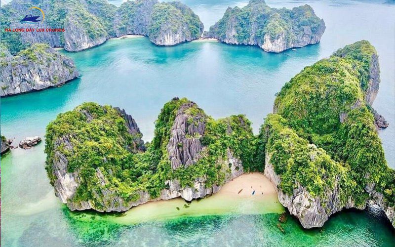 Cát Bà với Vịnh Hạ Long: Nên chọn nơi nào cho chuyến du lịch?