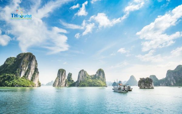 bơi ở Vịnh Hạ Long vào mùa đông