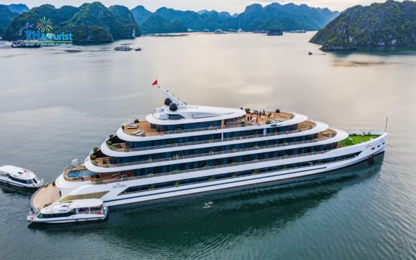 Ưu đãi du thuyền cuối năm tại Vịnh Hạ Long