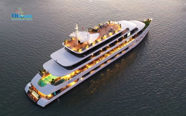 Du thuyền cho phép mang rượu và đồ ăn nhẹ lên du thuyền