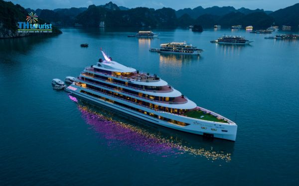 Nhiều ưu đãi du thuyền Vịnh Hạ Long trực tuyến