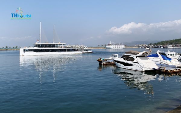đặt vé du thuyền Vịnh Hạ Long trực tuyến