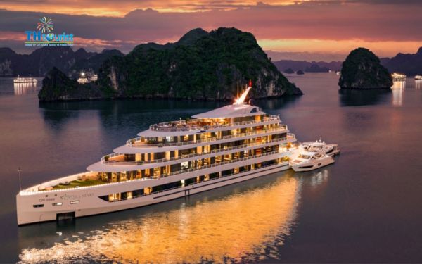 Du thuyền thuê riêng có đáng để trải nghiệm không?