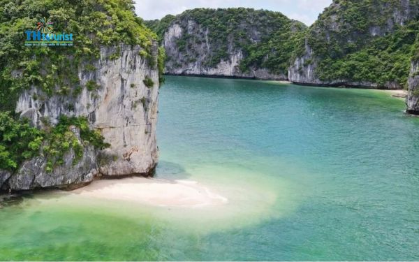 Hành trình từ Vịnh Hạ Long đến SaPa